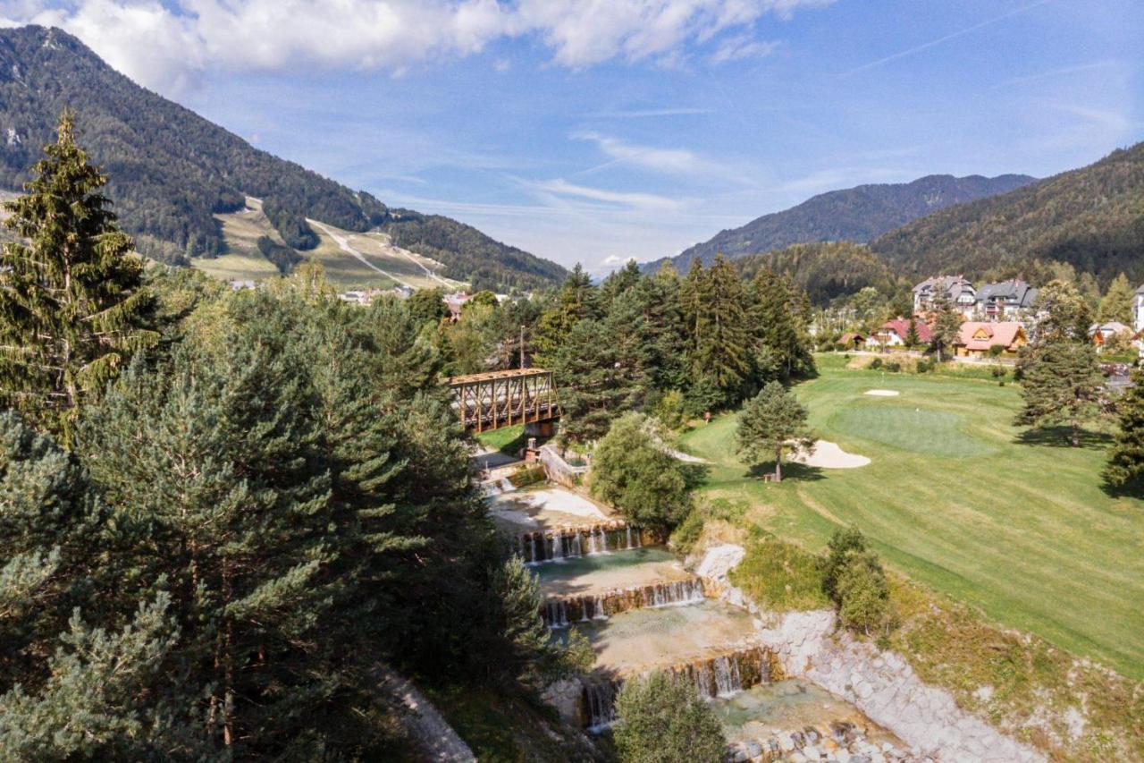 Sport & Sunny Cosy Alpine Retreat Apartment Kranjska Gora Bagian luar foto