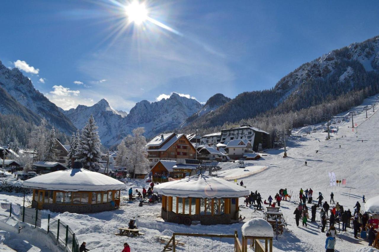 Sport & Sunny Cosy Alpine Retreat Apartment Kranjska Gora Bagian luar foto